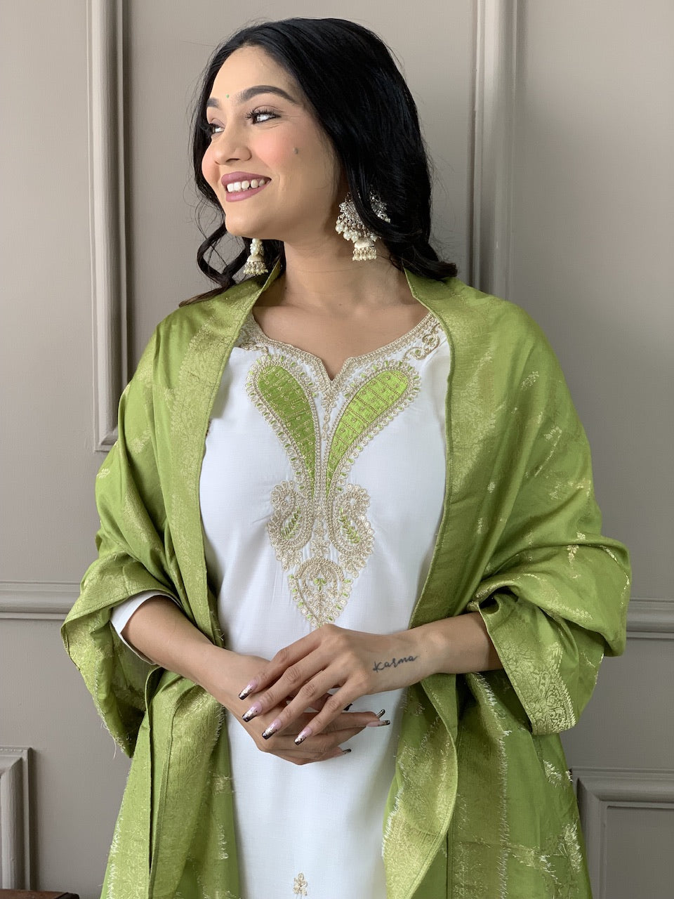 White  Viscose Blend Elegant Kurta Pant Set With Embroidery Work