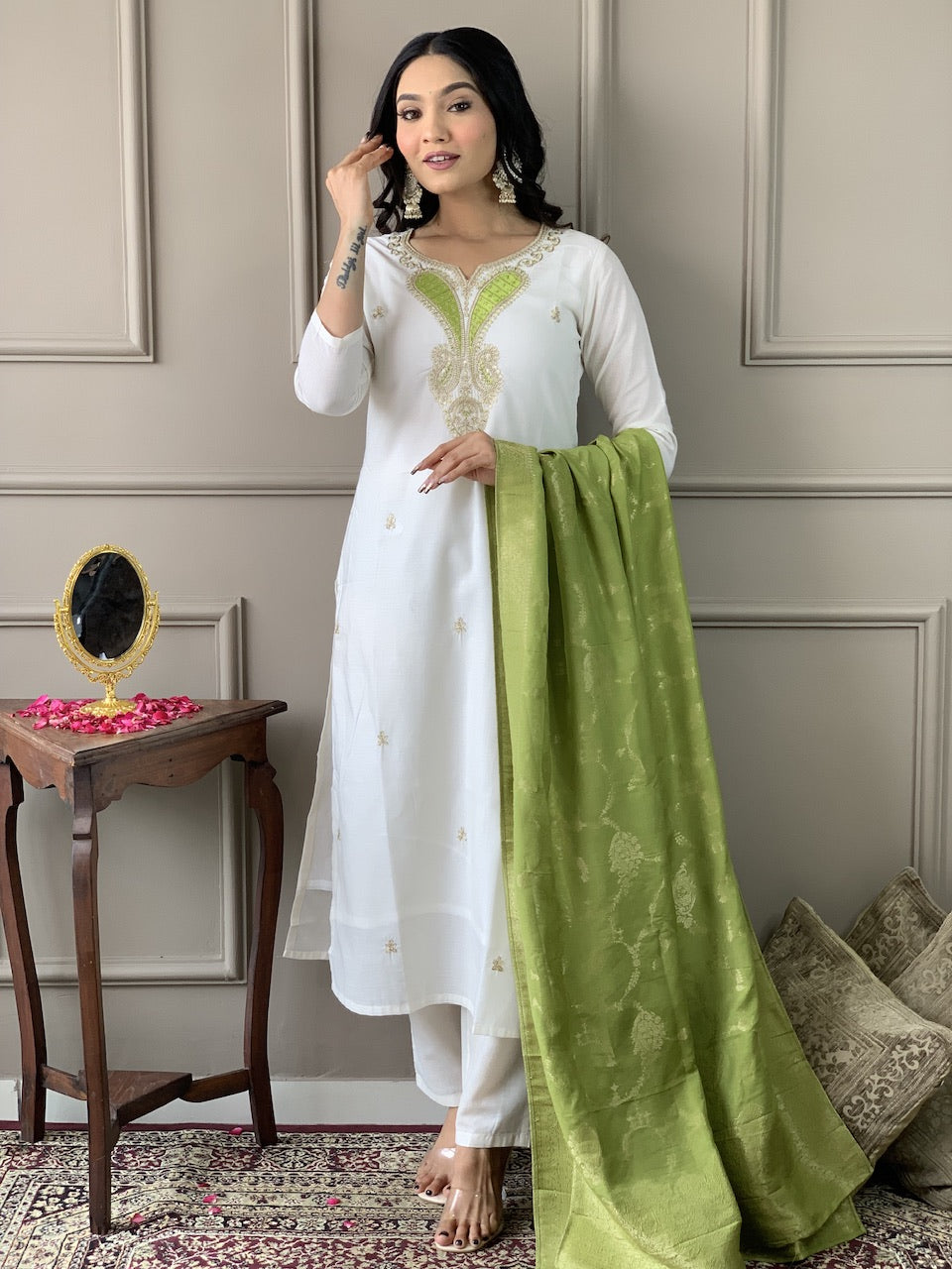 White  Viscose Blend Elegant Kurta Pant Set With Embroidery Work