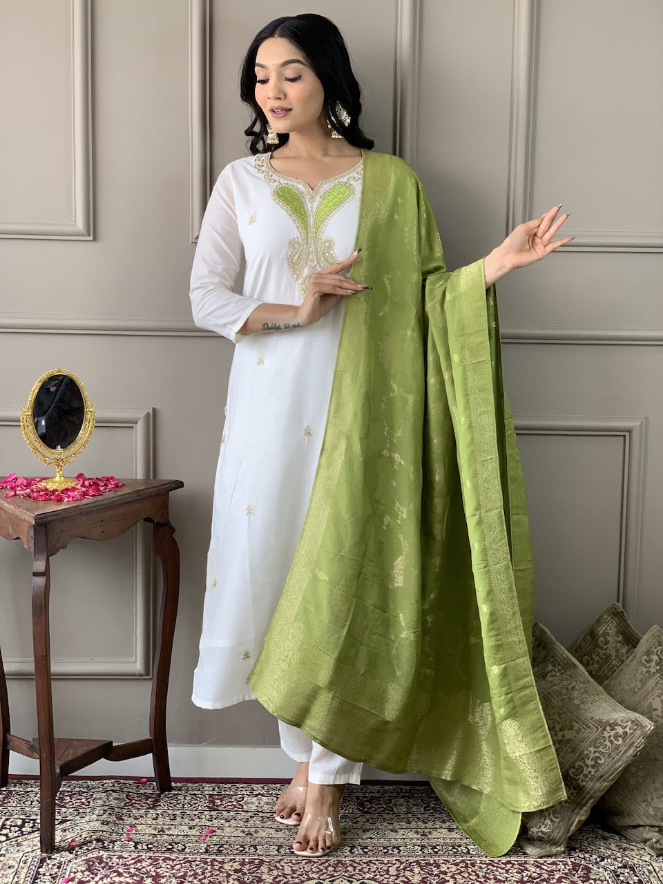 White  Viscose Blend Elegant Kurta Pant Set With Embroidery Work