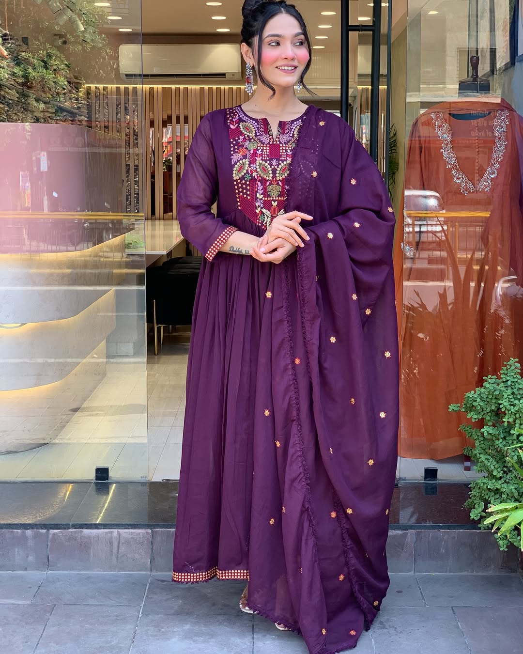 Wine Viscose Chanderi Kurta Pant Set With Heavy Thread Embroidery Work